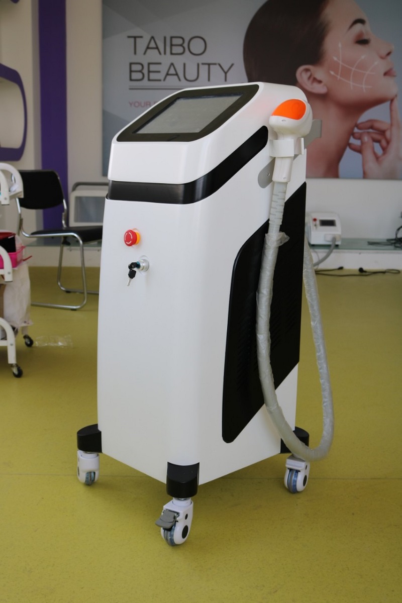 máy <b><i><a class='text-danger' title='triệt lông' href=http://aaubeauty.com/do-dung-phu-kien-spa-47>triệt lông</a></i></b> diode laser