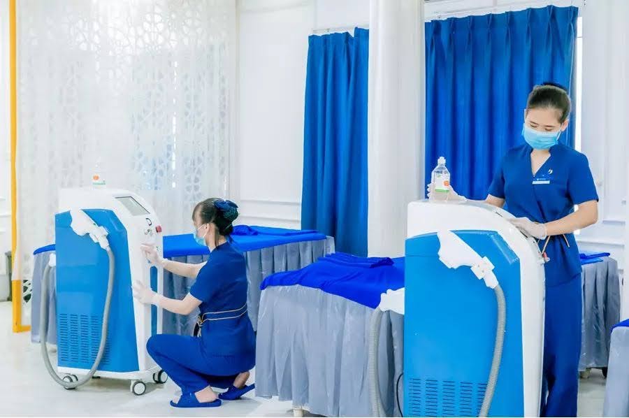 <b><i><a class='text-danger' title='máy triệt lông shr 950' href=http://aaubeauty.com/thiet-bi-tham-my-47/>máy triệt lông shr 950</a></i></b> -1